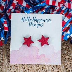 Red matte star studs